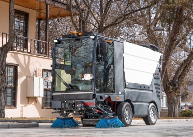 Compact Street Sweeper | AGA 2100 Compact Street Sweeper | AGA 2100