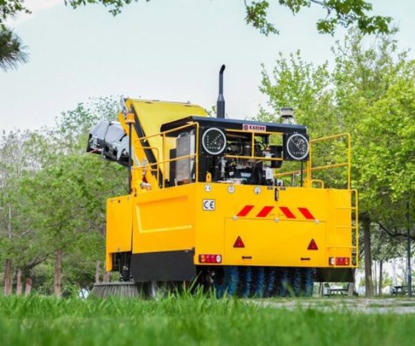 Truck Towed Road Sweepers